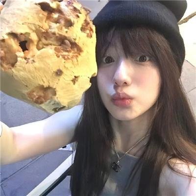 夜阑卧听风吹雨